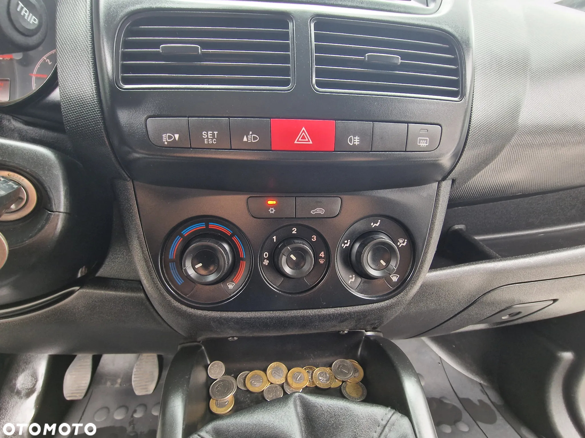 Opel COMBO - 19