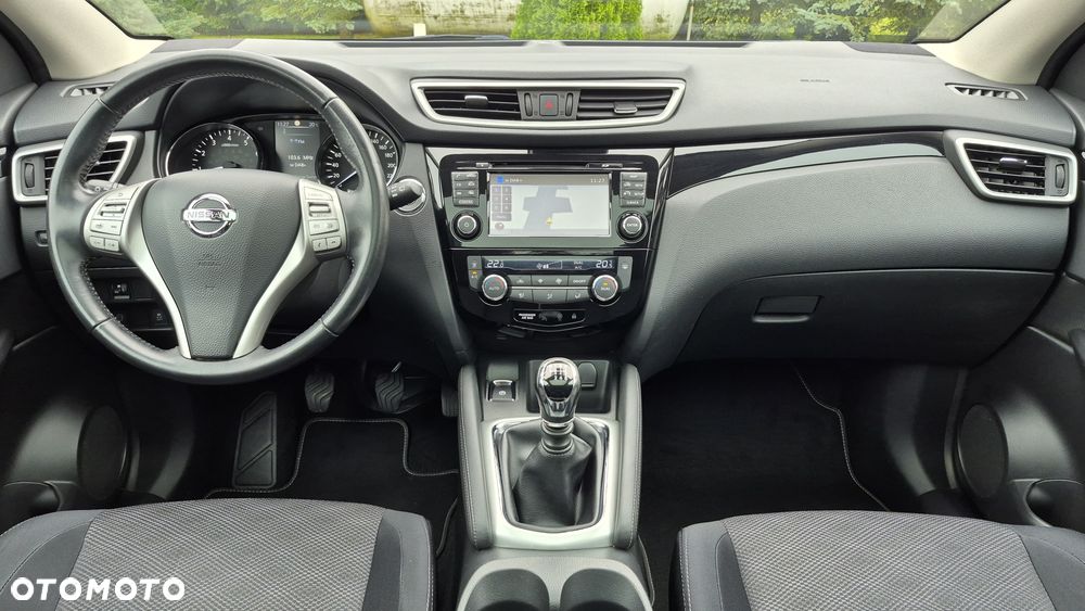 Nissan Qashqai 1.6 DIG-T N-Connecta - 8