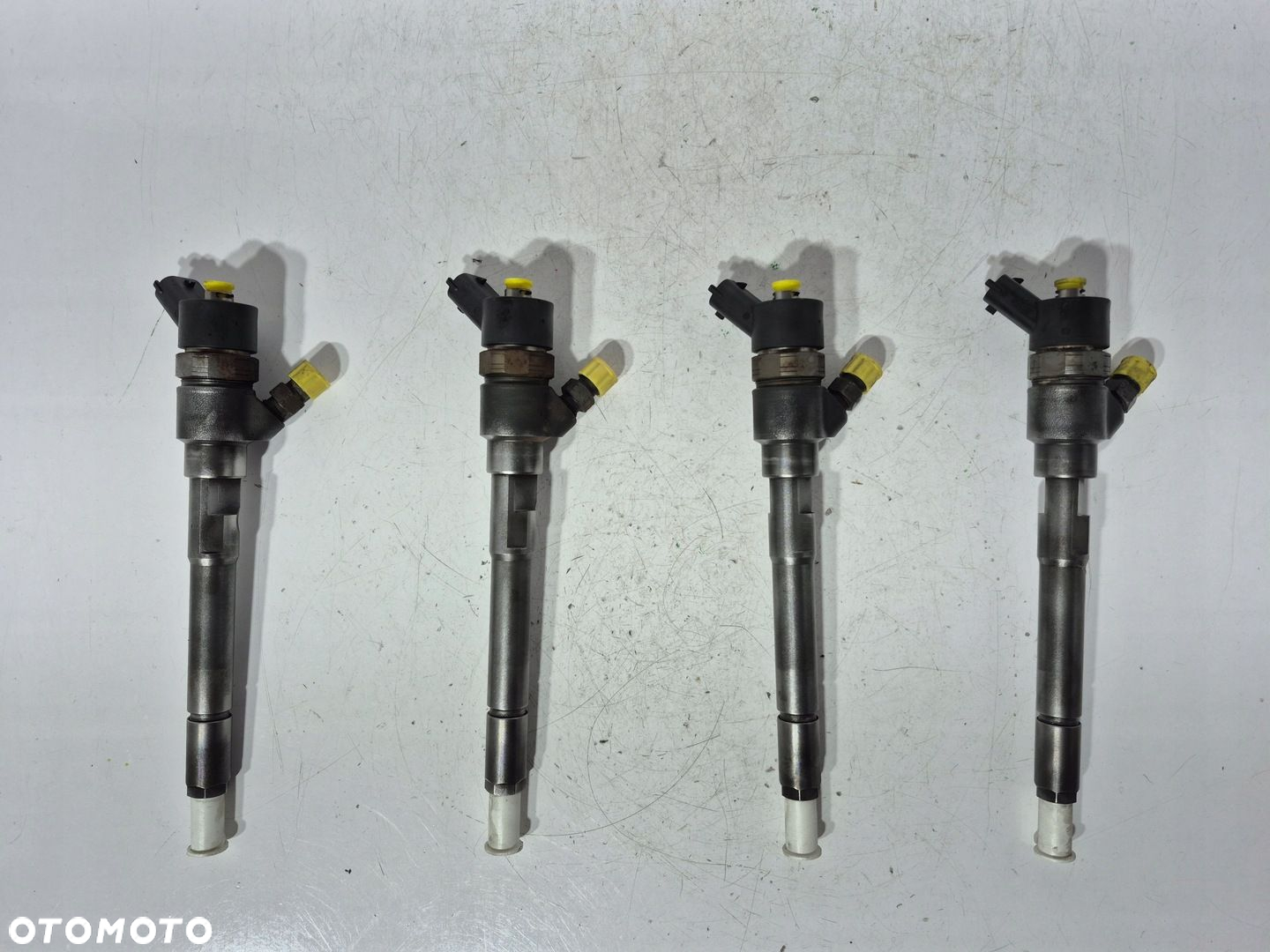 WTRYSKI WTRYSKIWACZ KIA HYUNDAI 2.0 CRDI 0445110258 33800-27400 - 2
