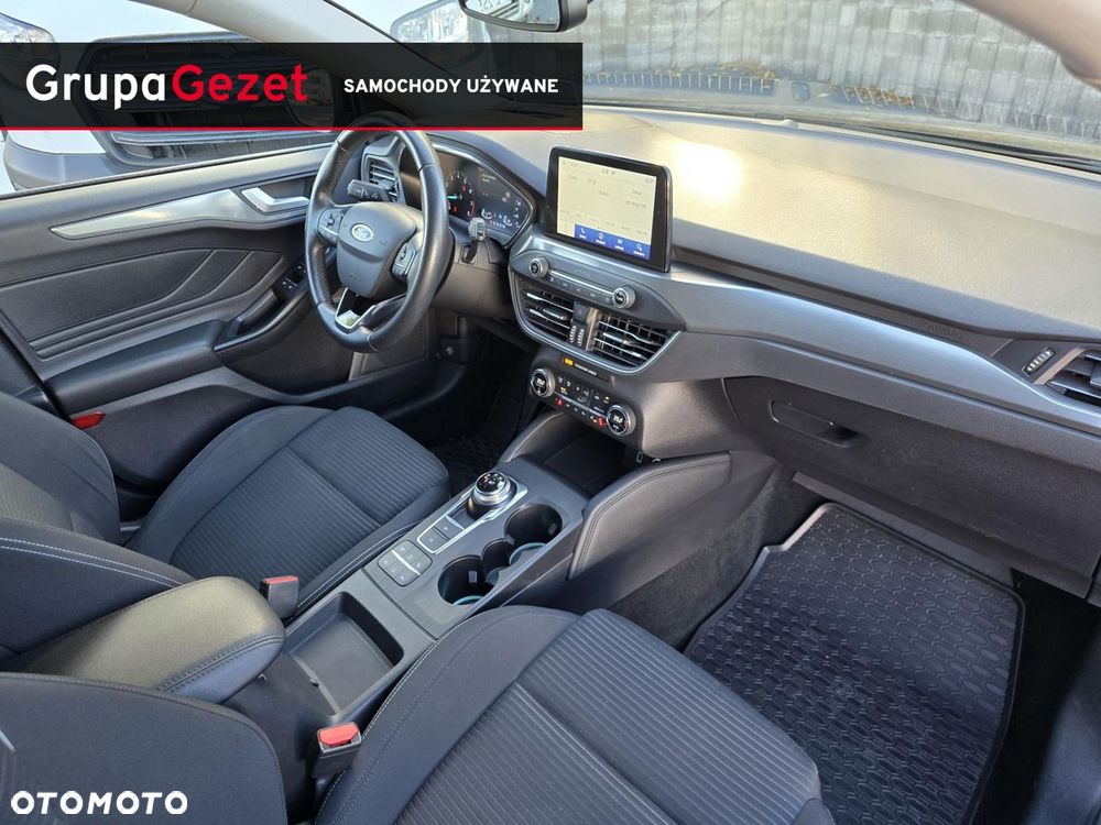 Ford Focus - 34