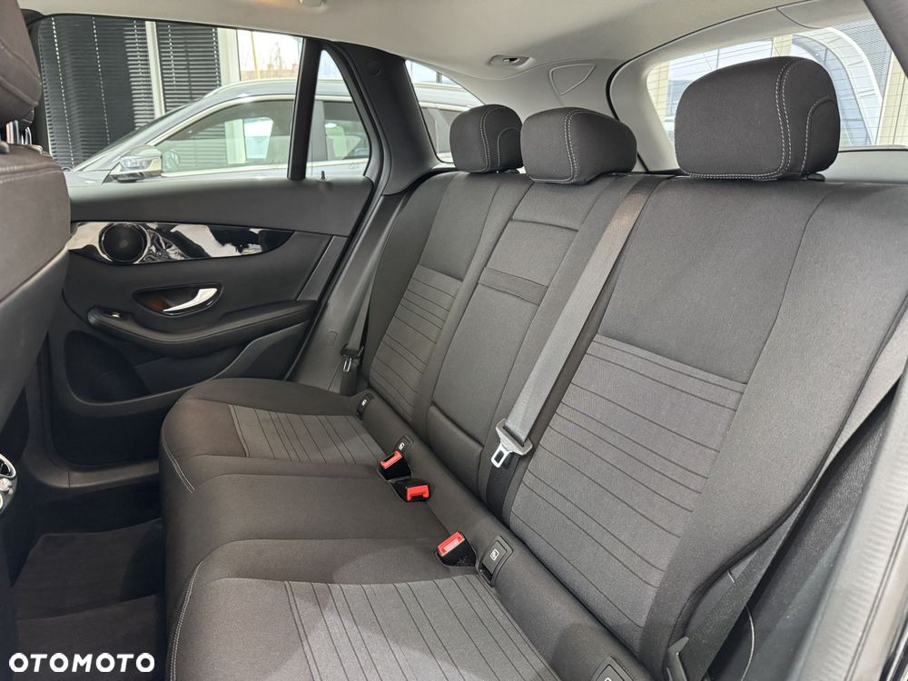 Mercedes-Benz GLC - 13