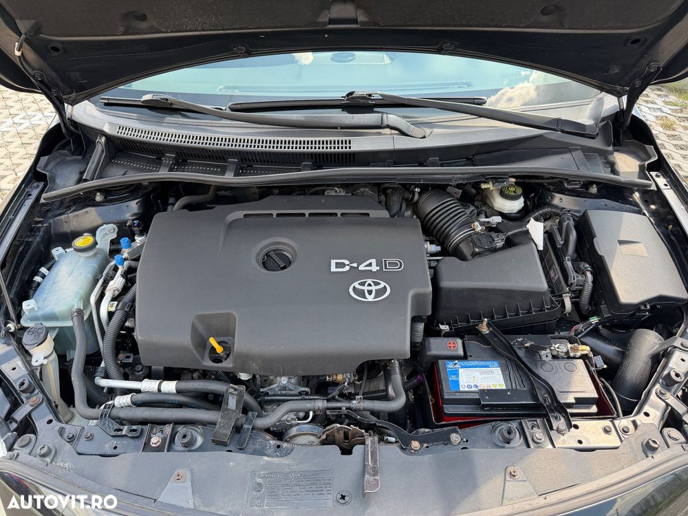 Toyota Corolla 2.0 D-4D DPF Sol - 15