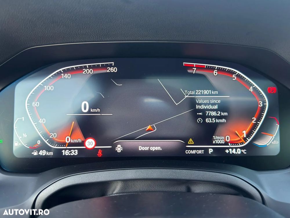 BMW Seria 3 320i Aut. M Sport - 23