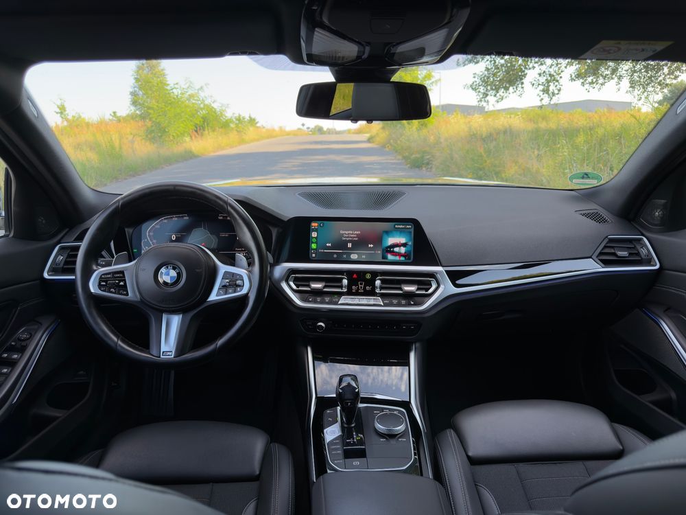 BMW Seria 3 320d Sport Line Shadow - 24