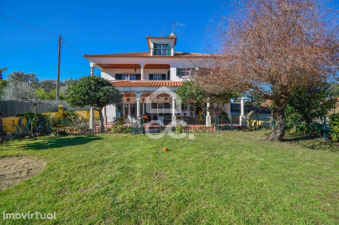 Moradia T7 na Barragem de Castelo de Bode - Grande imagem: 2/36