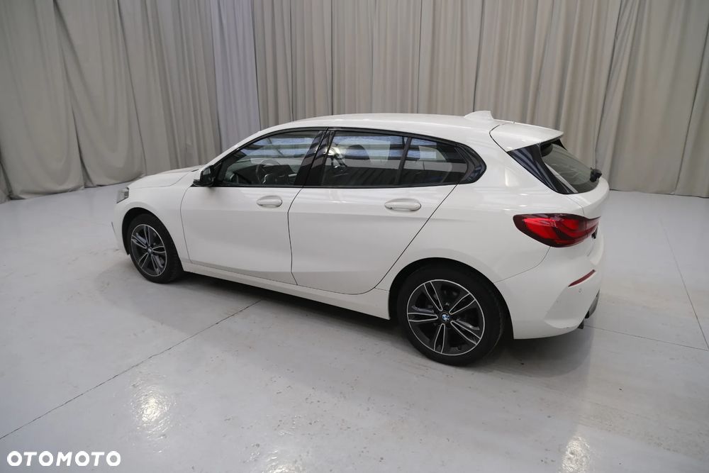 BMW Seria 1 118i Sport Line - 4