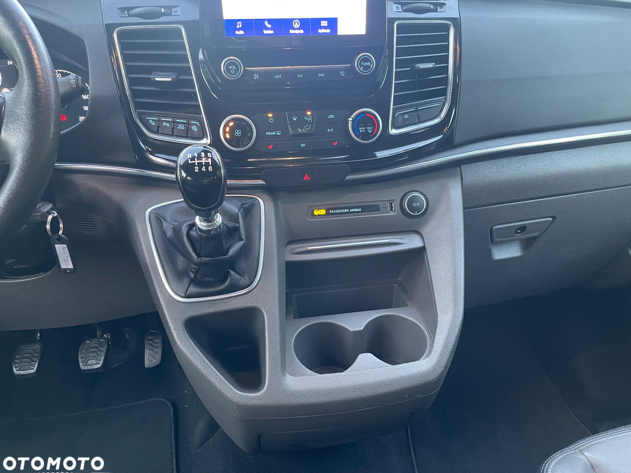 Ford Tourneo Custom 320 L2H1 VA MH Titanium X - 36