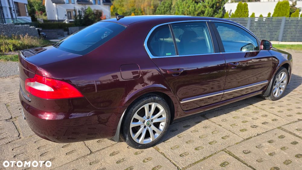 Skoda Superb 2.0 TDI Elegance - 2