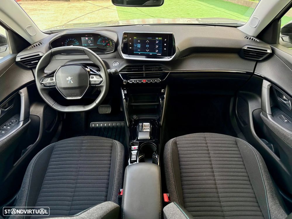 Peugeot e-2008 50 kWh SE Style - 3