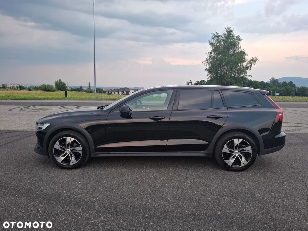 Volvo V60 Cross Country Plus B4 D AWD - 6