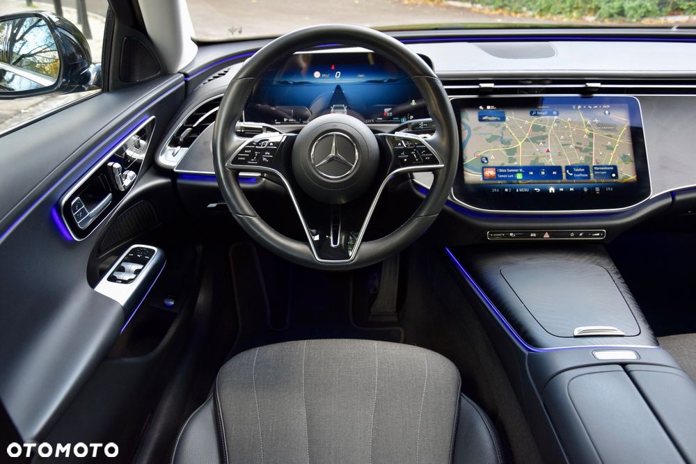 Mercedes-Benz Klasa E 200 mHEV 4-Matic Avantgarde 9G-Tronic - 12