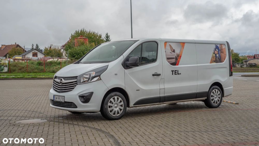 Opel Vivaro - 8