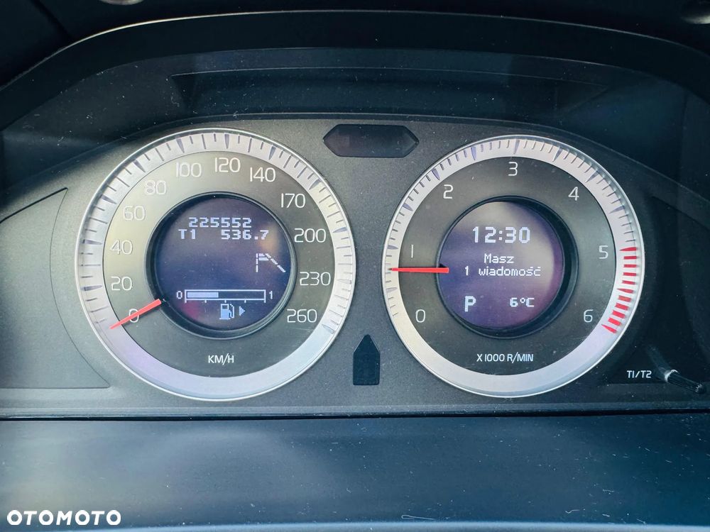 Volvo S60 D3 Geartronic Summum - 4