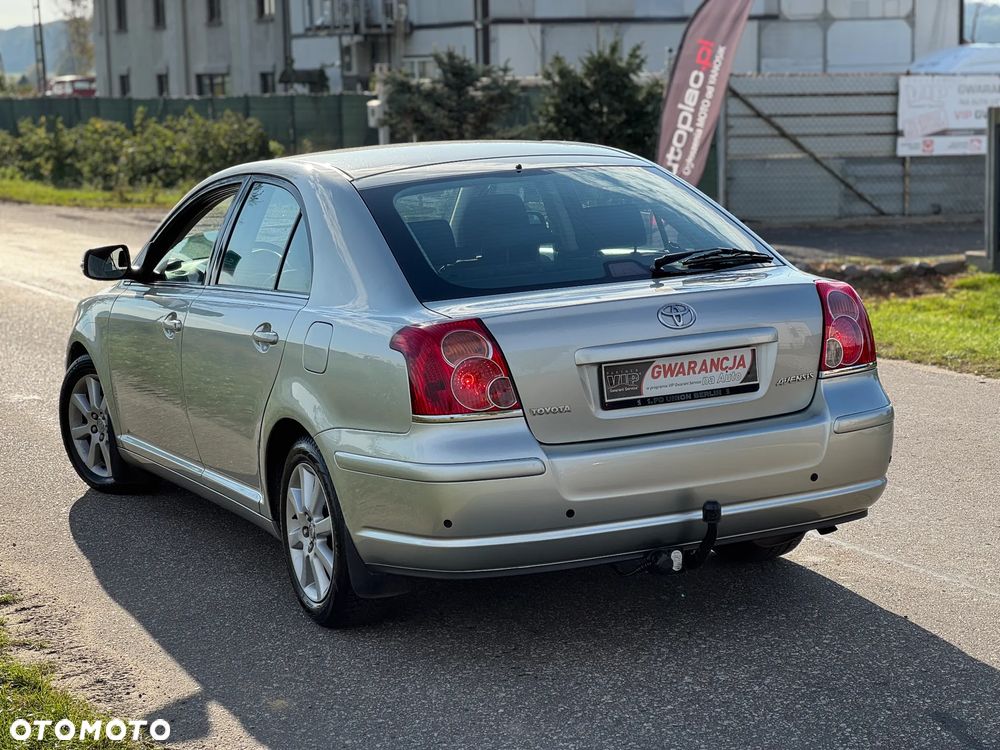 Toyota Avensis 1.8 VVT-i Sol Premium - 16