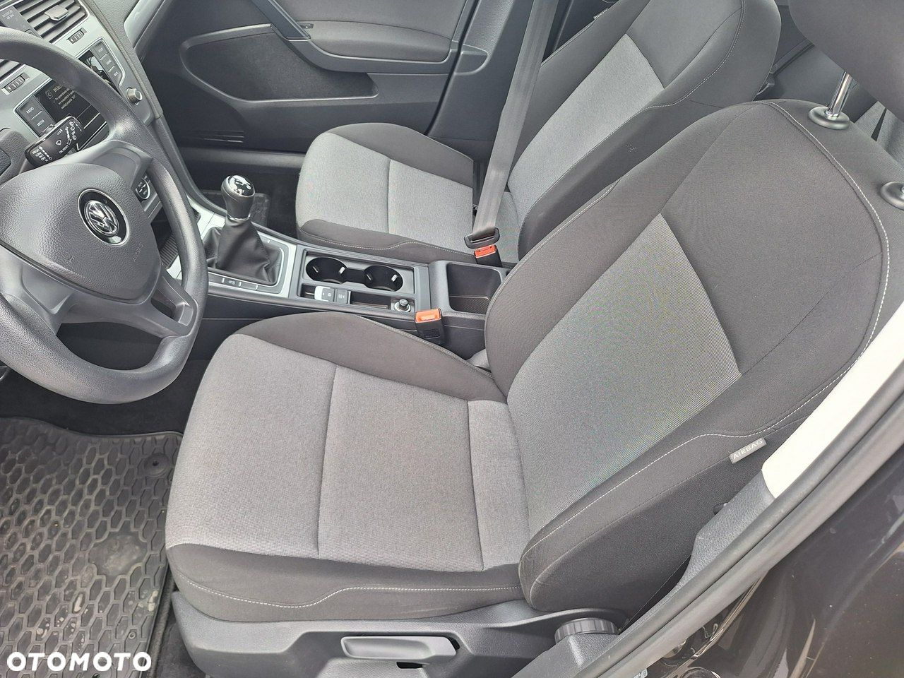 Volkswagen Golf VII 1.2 TSI BMT Trendline EU6 - 12