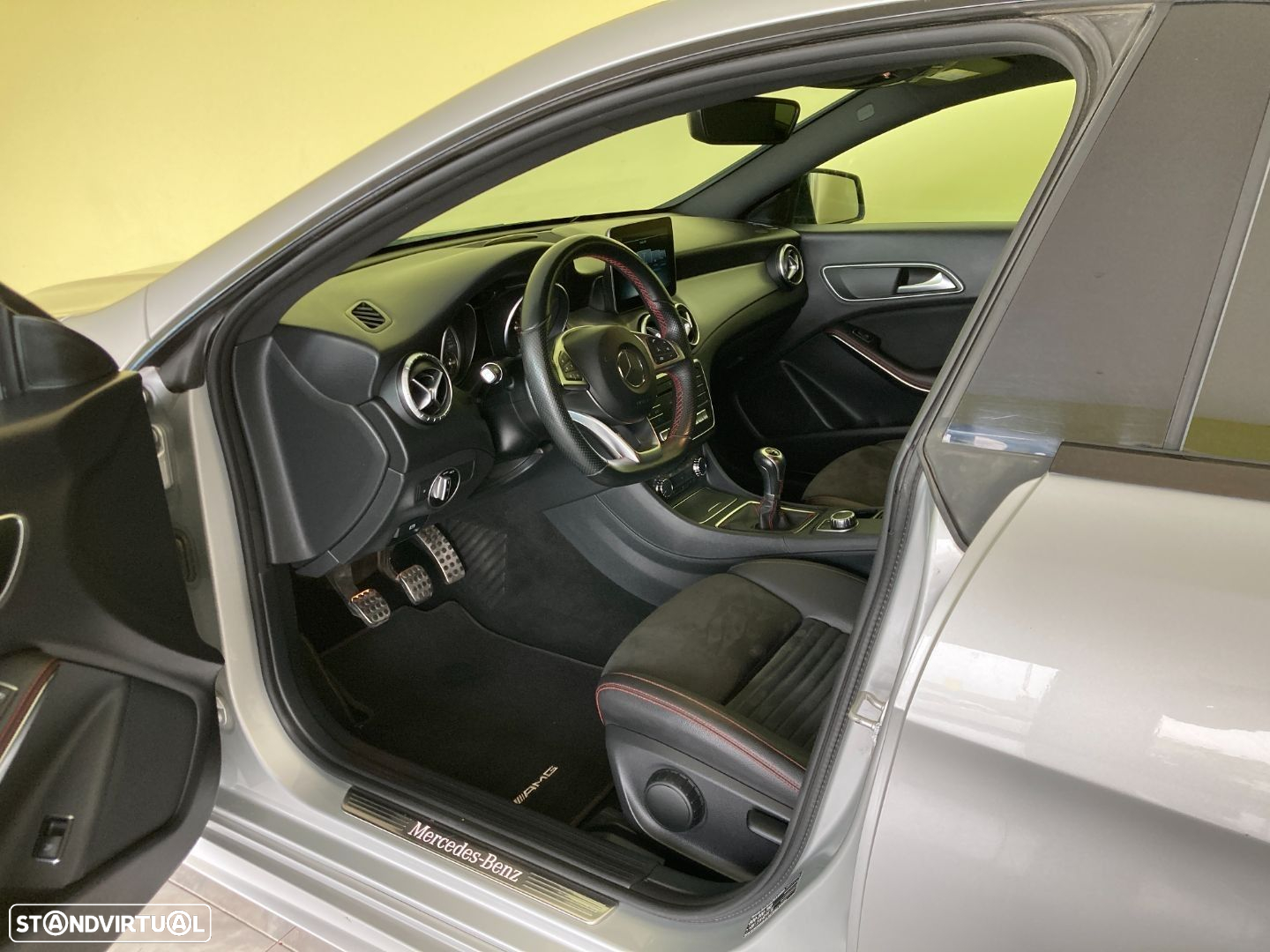 Mercedes-Benz CLA 180 d AMG Line - 8