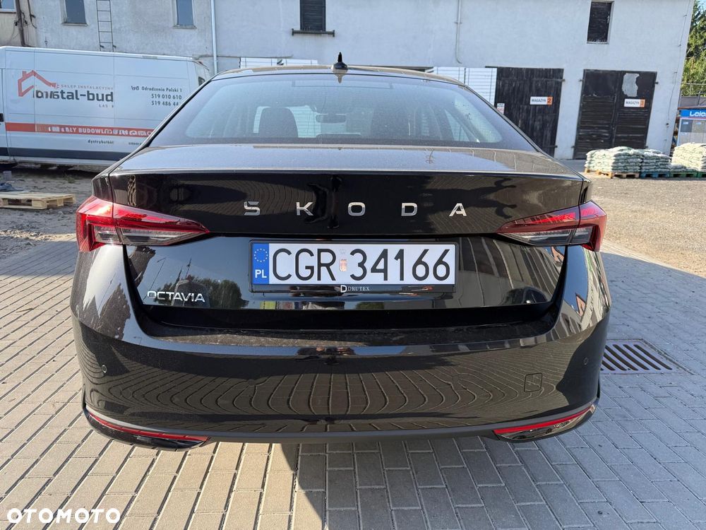 Skoda Octavia 1.5 TSI Selection - 8