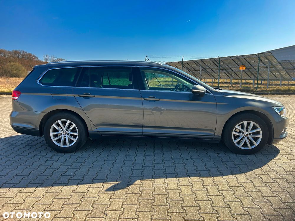 Volkswagen Passat - 14