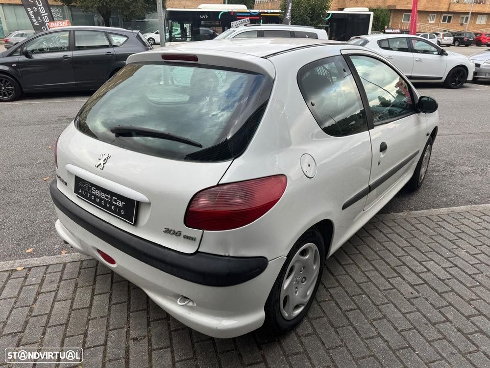 Peugeot 206 1.4 HDi XR Présence - 9