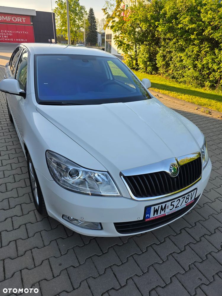 Skoda Octavia 1.6 Ambiente EU5 - 17