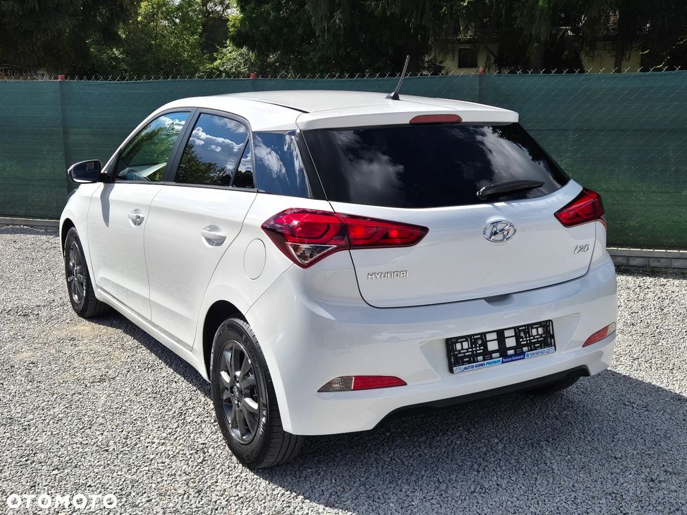Hyundai i20 1.2 Passion - 19