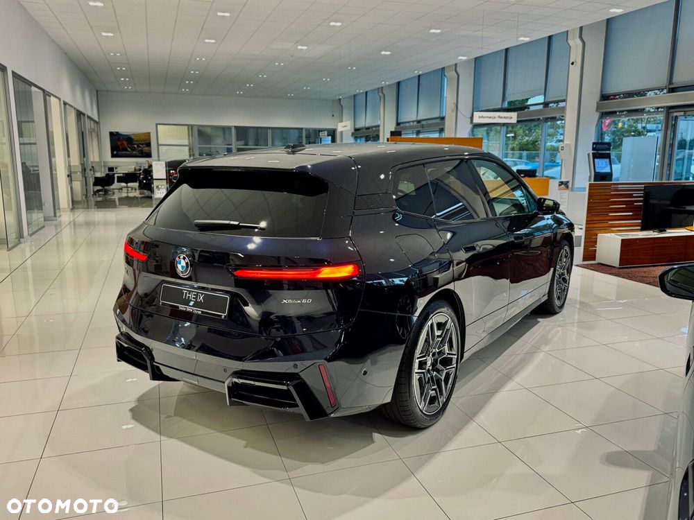 BMW iX - 6