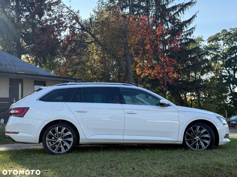 Skoda Superb 2019 photo 5
