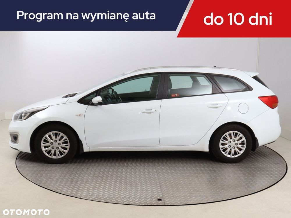 Kia Ceed - 4