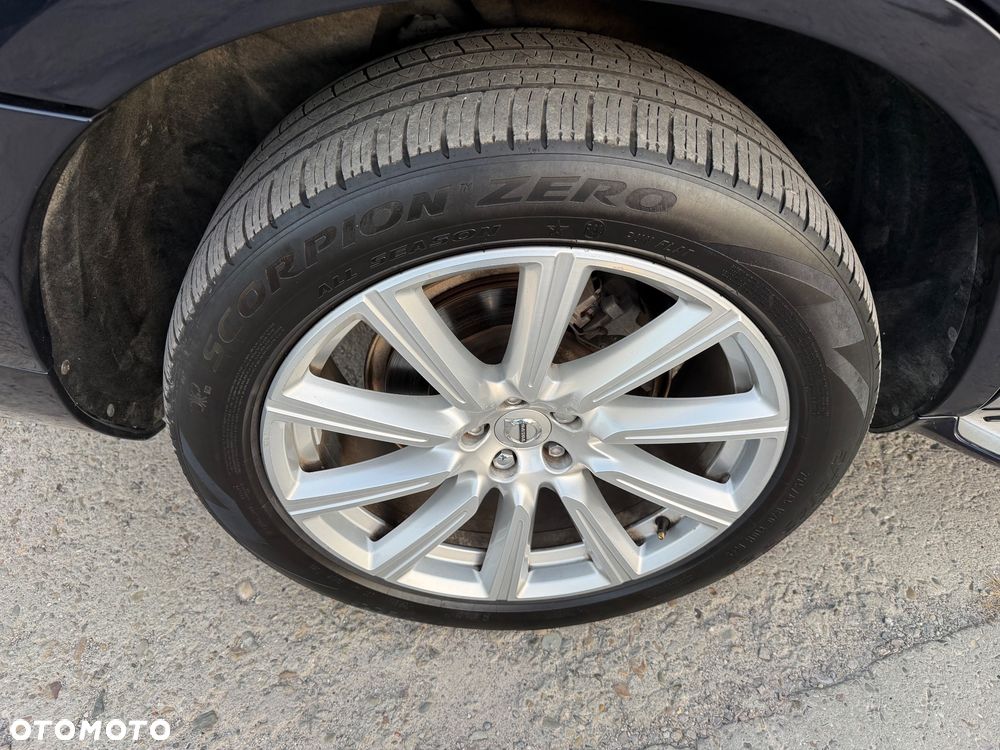 Volvo XC 90 - 29