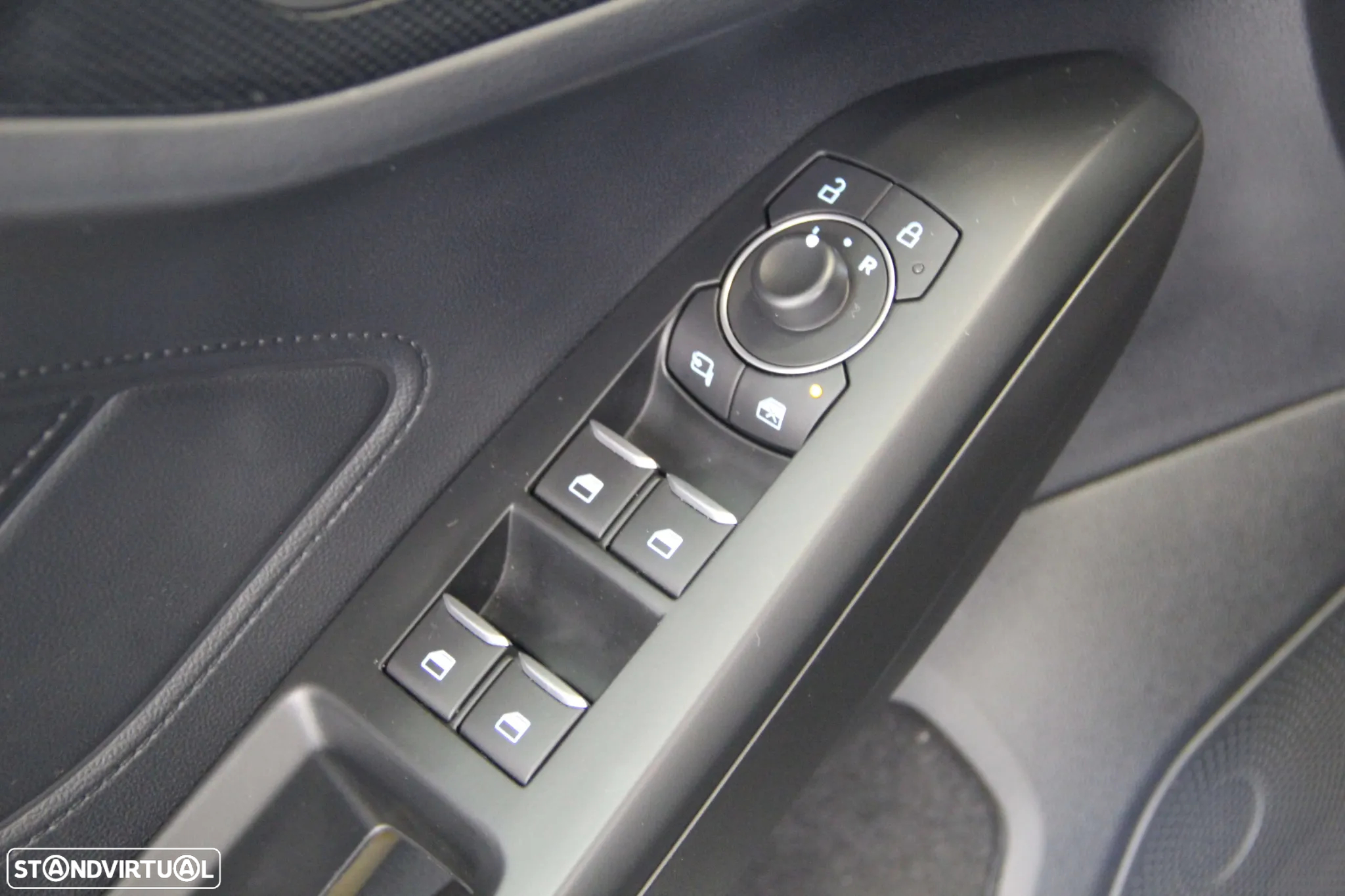 Ford Focus SW 1.0 EcoBoost MHEV ST-Line Aut. - 12