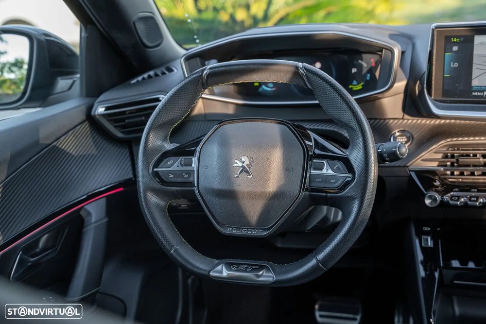 Peugeot e-2008 50 kWh GT - 9