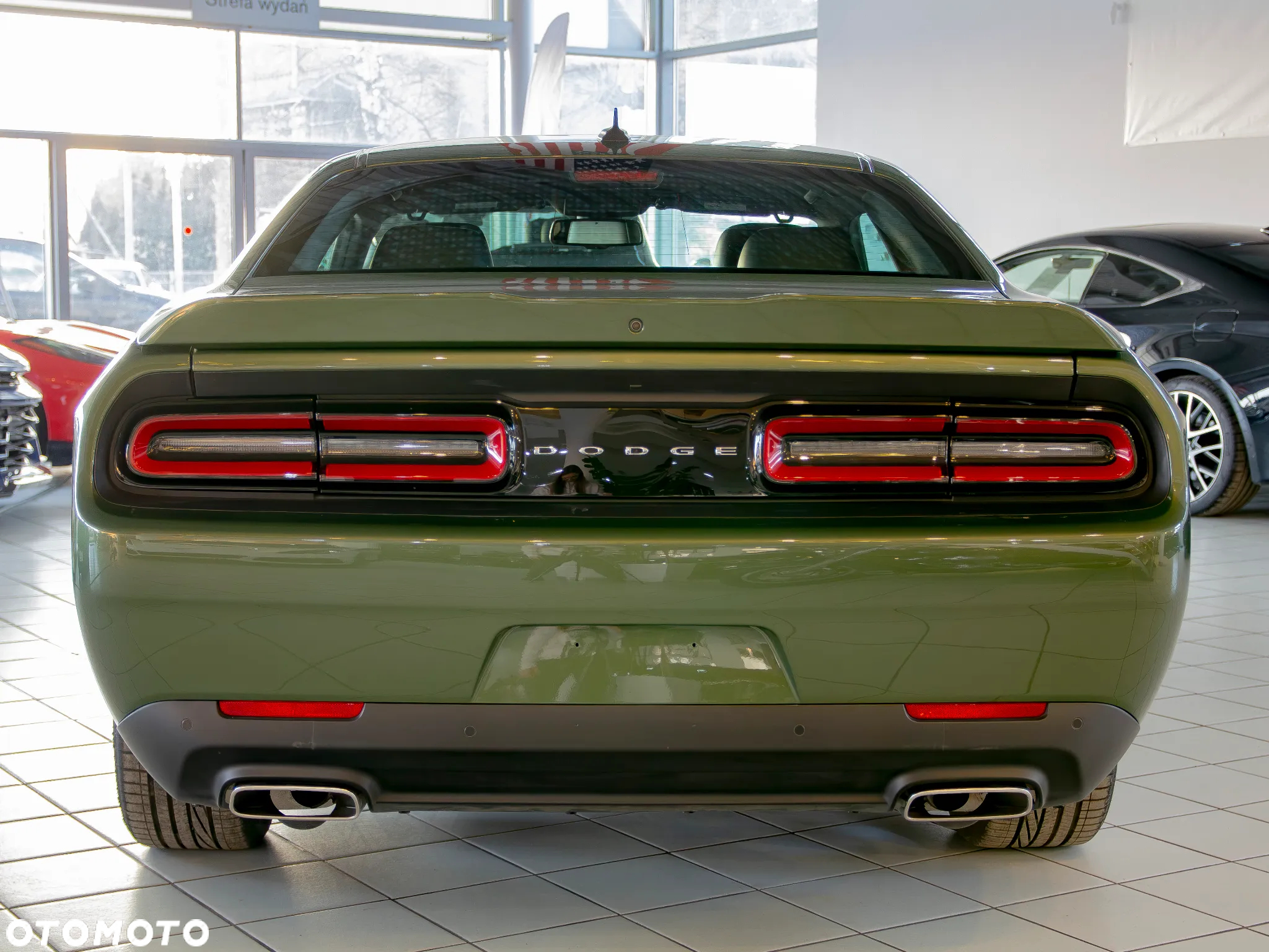 Dodge Challenger - 5