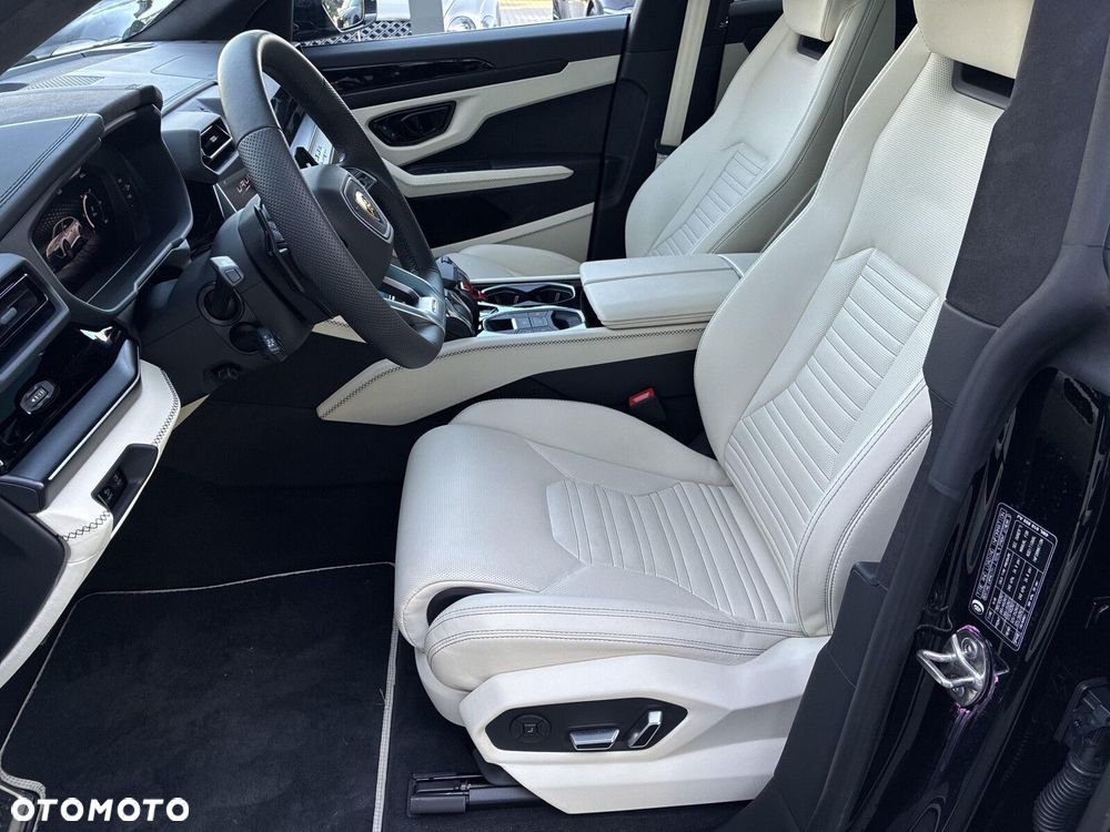 Lamborghini Urus - 7