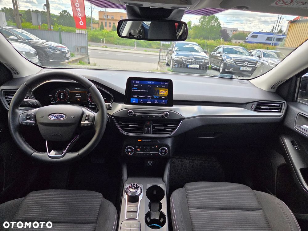 Ford Focus 1.5 EcoBoost Titanium - 12