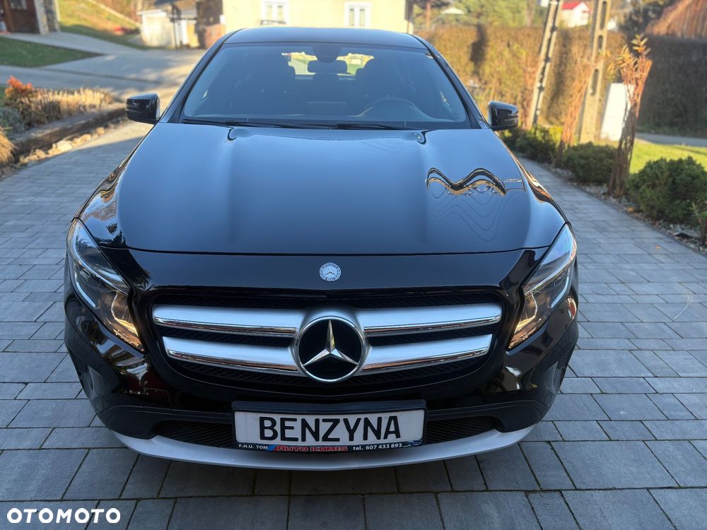 Mercedes-Benz GLA - 2