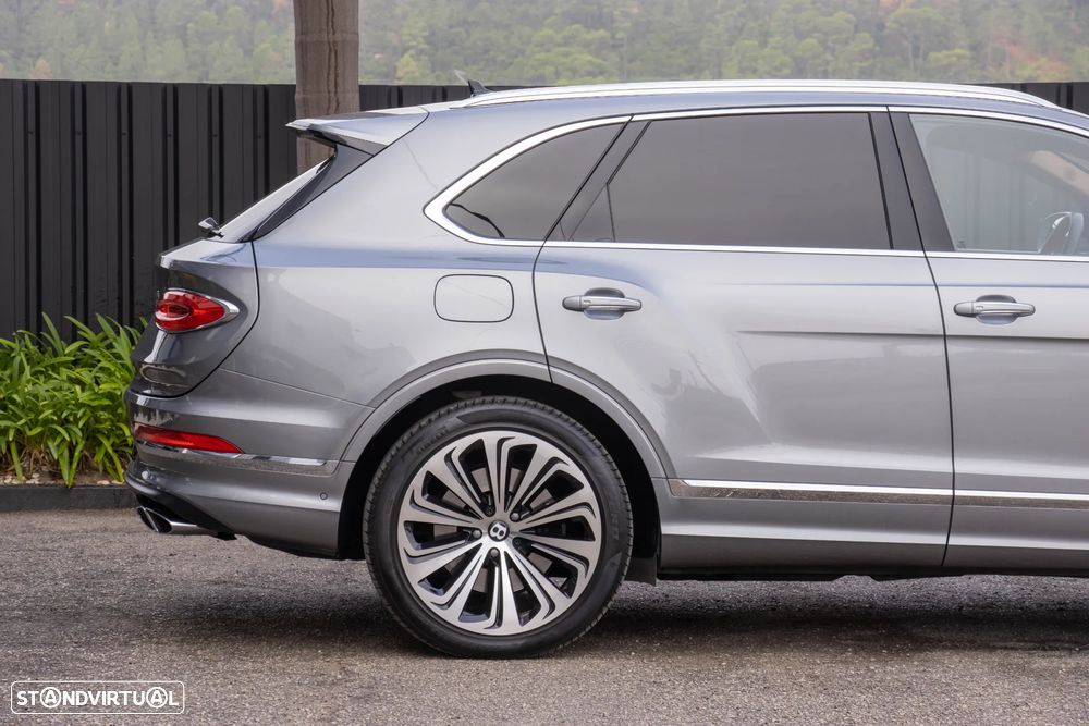Bentley Bentayga - 25
