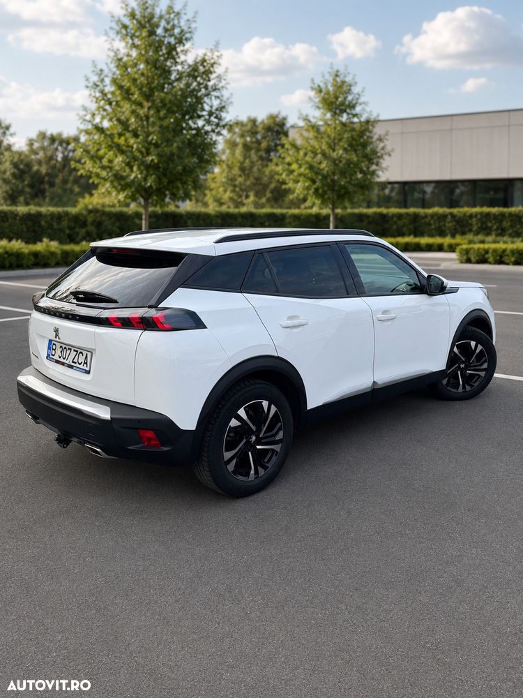 Peugeot 2008 1.2 L PureTech STT EAT8 Allure - 3