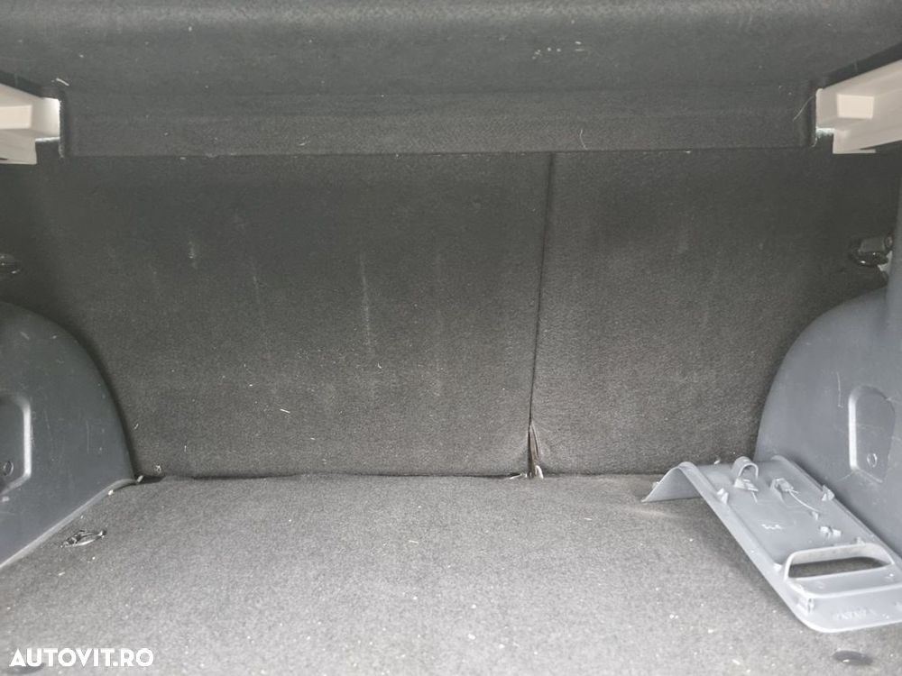 Interior complet Dacia Duster 2010 - 2013 SUV 4 Usi (1487) - 6