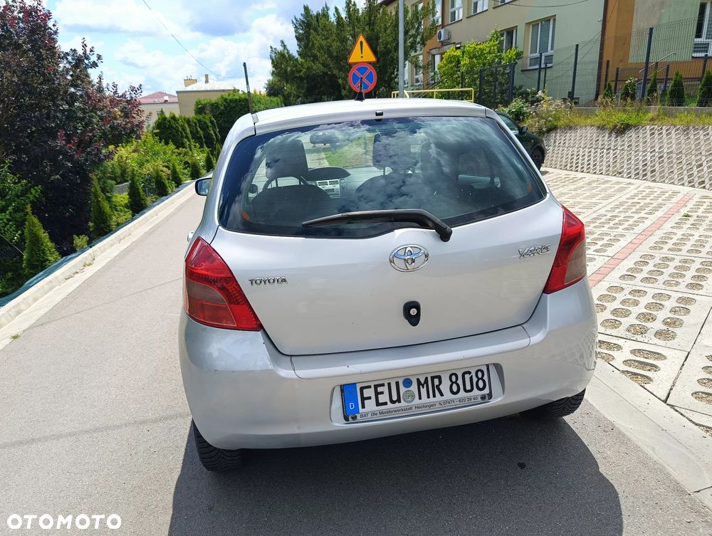 Toyota Yaris 1.3 Edition - 15