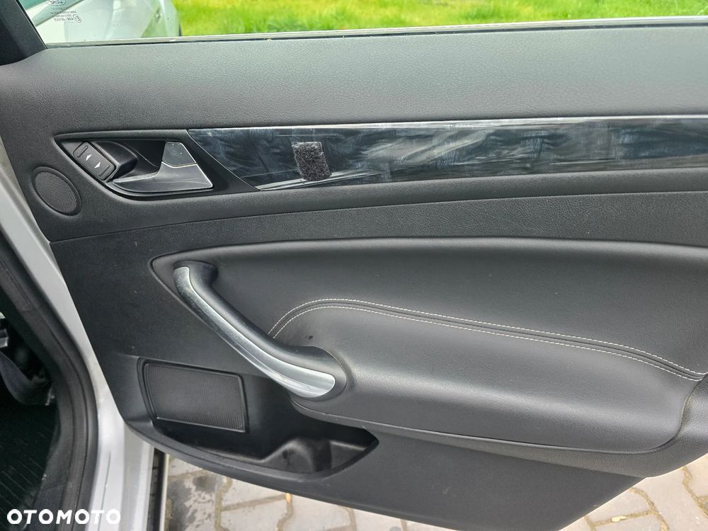 Ford Mondeo 2.2 TDCi Titanium - 14