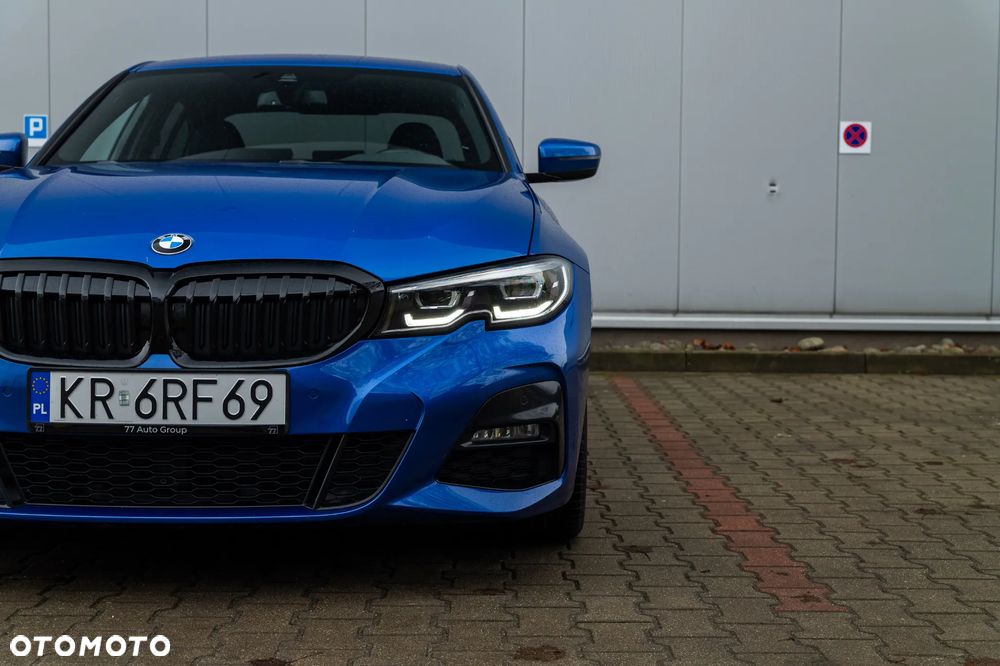 BMW Seria 3 330i xDrive M Sport - 13