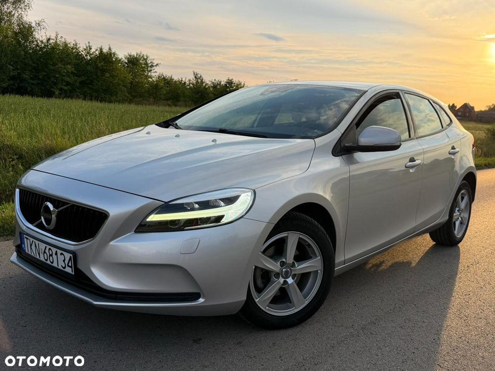 Volvo V40 D2 Drive-E Momentum - 2