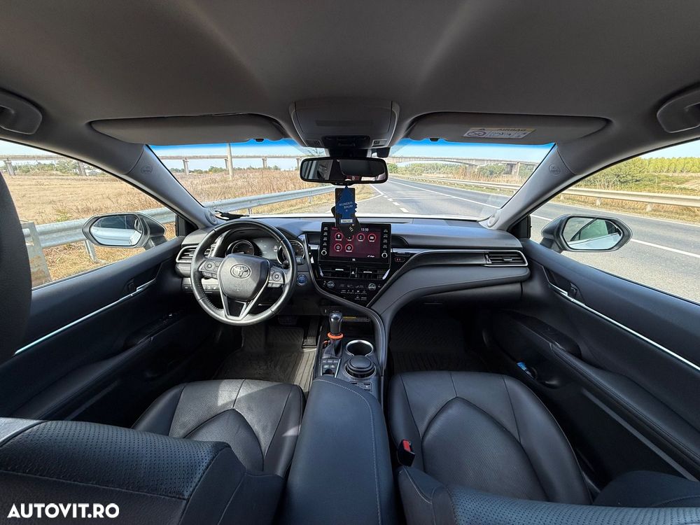 Toyota Camry 2.5 Hybrid Exclusive - 8