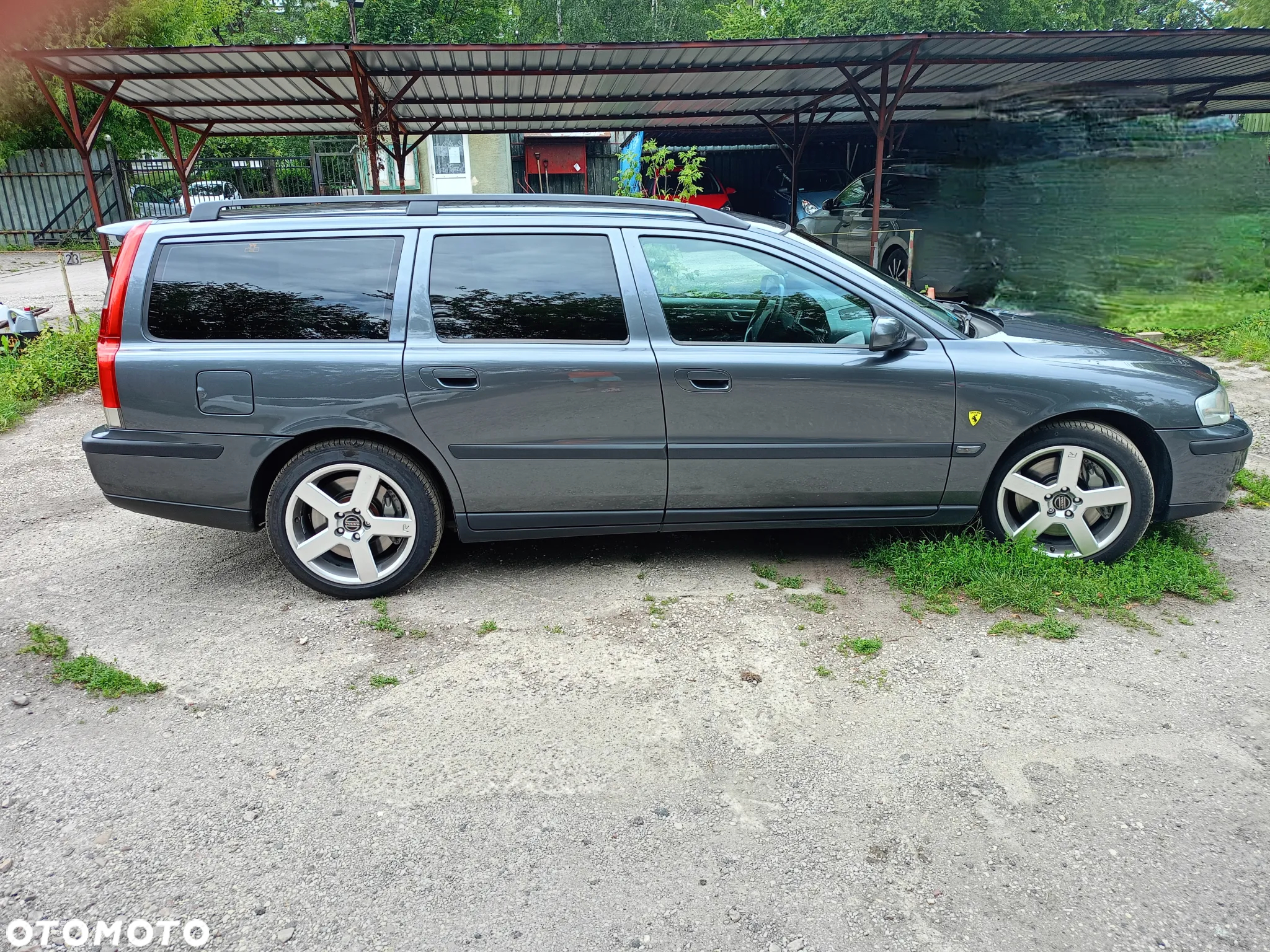 Volvo V70 2.5 R - 15
