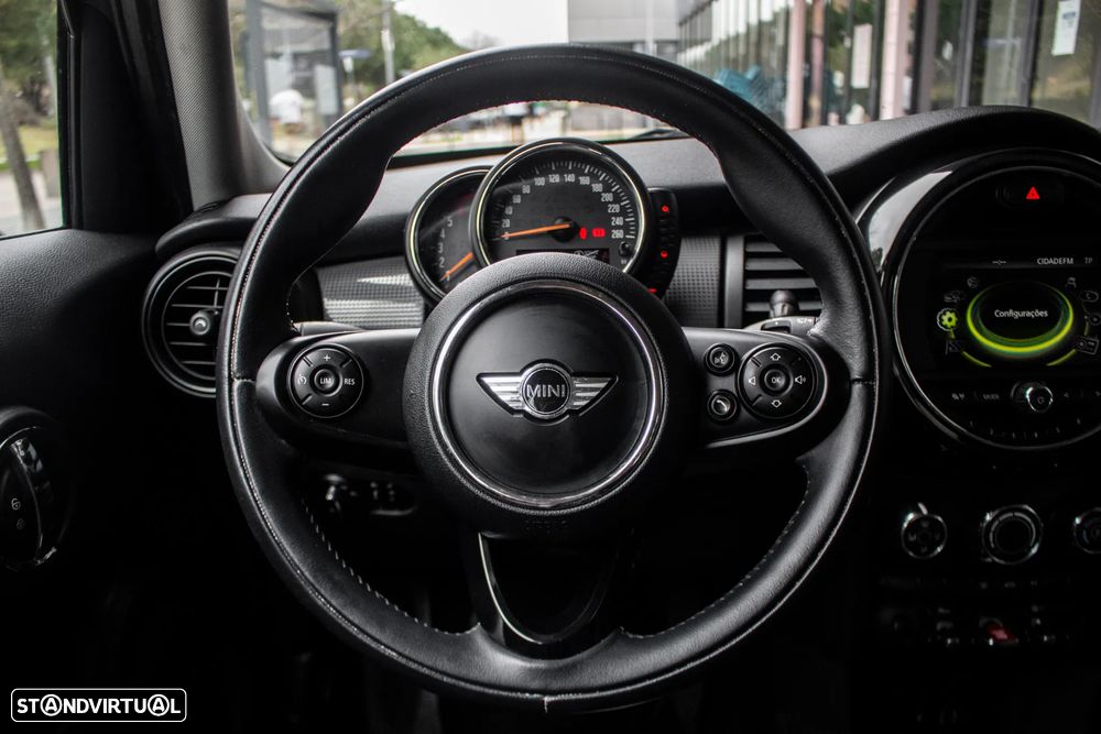 MINI 5 Portas Cooper D - 13