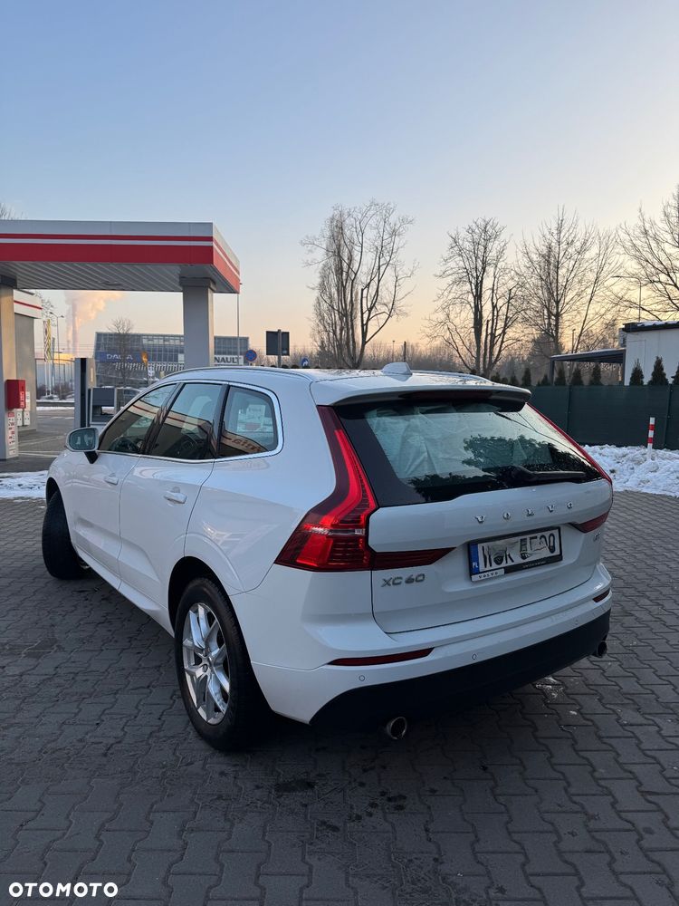 Volvo XC 60 T4 Momentum Pro - 7