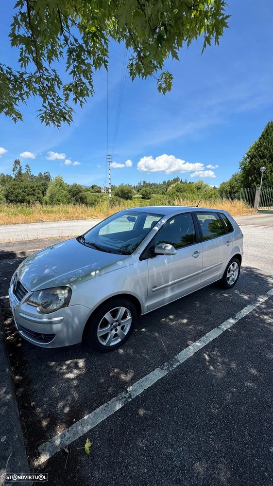 VW Polo - 2