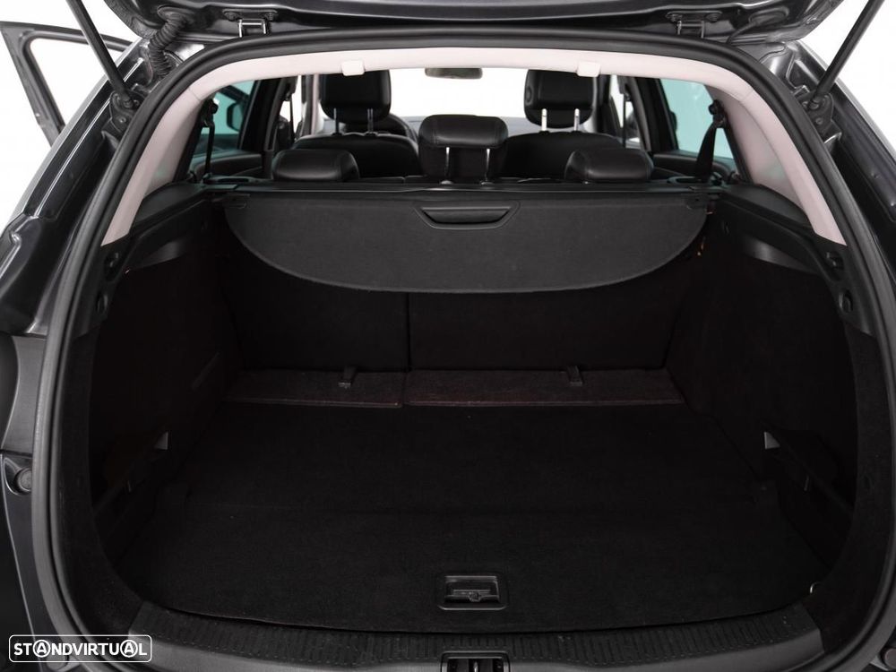 Renault Mégane Sport Tourer - 12