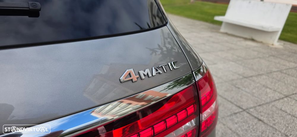Mercedes-Benz E 300 de 4Matic 9G-TRONIC AMG Line - 11