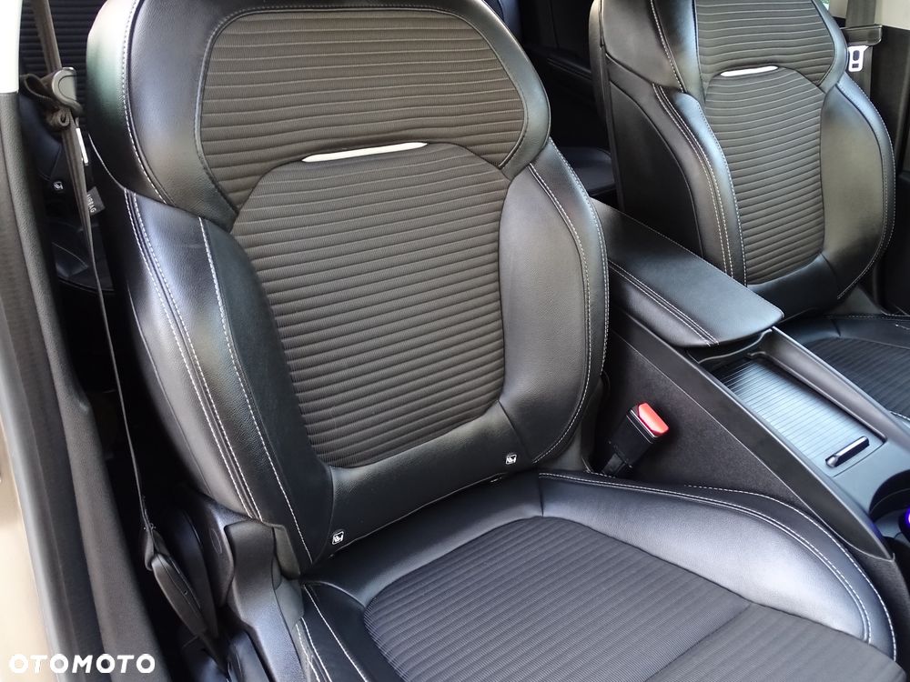 Renault Grand Scenic Energy TCe 130 S&S Bose Edition - 23
